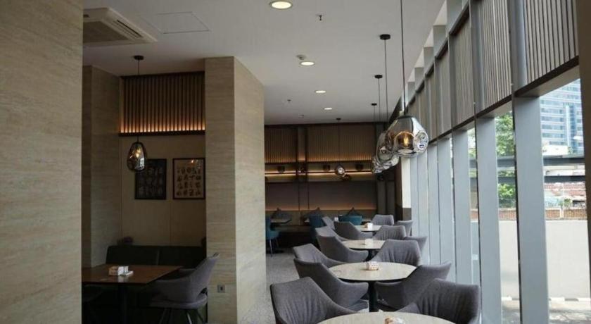 The Day Residence Jakarta Exteriör bild