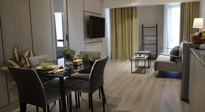 The Day Residence Jakarta Exteriör bild